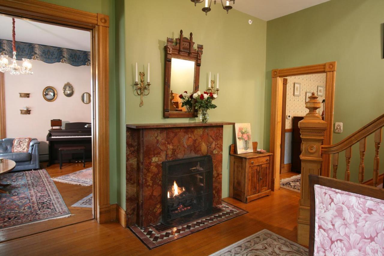 The Governor's Bed & Breakfast 3*